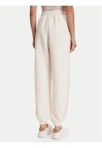 Guess Spodnie dresowe V5YB02 KB3P2 Écru Regular Fit. Materiał: syntetyk #5