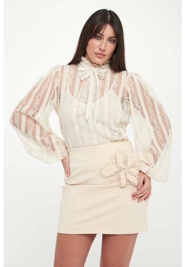 Twinset Milano - Bluzka damska koronkowa TWINSET. Materiał: koronka