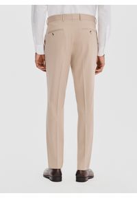 Pako Lorente - PAKO LORENTE – Beżowe spodnie garniturowe. Okazja: na spotkanie biznesowe. Kolor: beżowy. Materiał: poliester, wiskoza, elastan. Styl: biznesowy #6