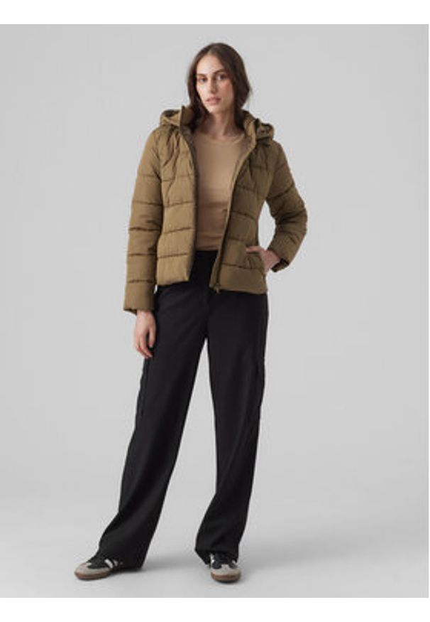 Vero Moda Kurtka zimowa 10289837 Khaki Regular Fit. Kolor: brązowy. Materiał: syntetyk. Sezon: zima