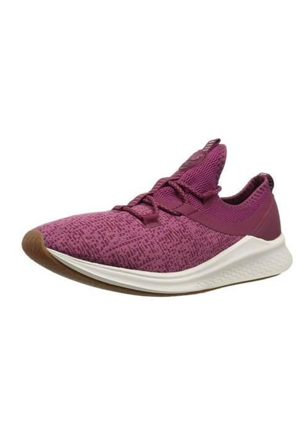 Buty do biegania damskie New Balance WLAZRMP. Zapięcie: sznurówki. Kolor: biały, czerwony, brązowy, wielokolorowy. Materiał: materiał, tkanina, syntetyk. Szerokość cholewki: normalna. Sport: bieganie