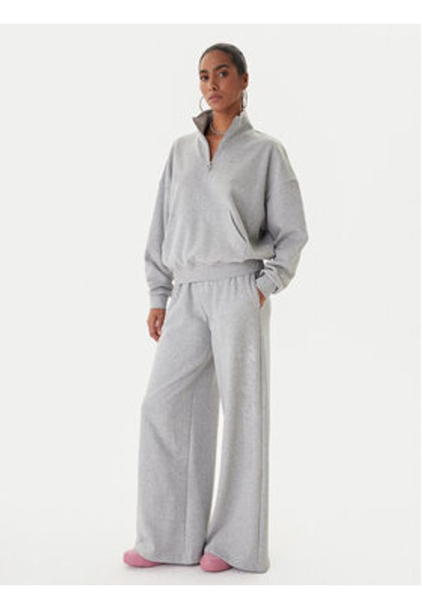 Juicy Couture Bluza Castella JCWAS225319 Szary Oversize. Kolor: szary. Materiał: syntetyk