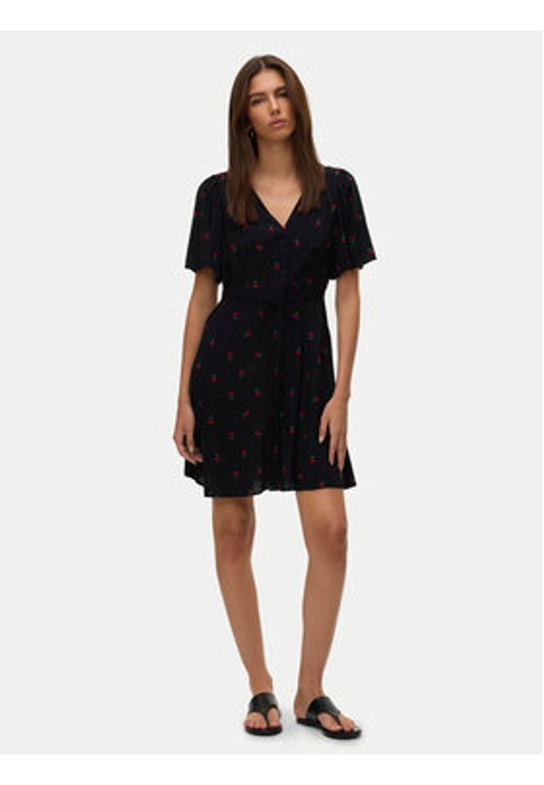 Vero Moda Sukienka letnia Alba 10292845 Czarny Regular Fit. Kolor: czarny. Materiał: wiskoza. Sezon: lato