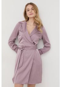 Guess sukienka kolor fioletowy mini rozkloszowana. Kolor: fioletowy. Materiał: tkanina. Typ sukienki: rozkloszowane. Długość: mini #2