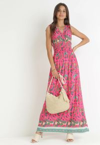 Born2be - Różowa Sukienka Maxi z Gumką w Pasie i Głębokim Dekoltem we Wzór Paisley Emmatta. Kolor: różowy. Wzór: paisley. Sezon: wiosna, lato. Długość: maxi #4