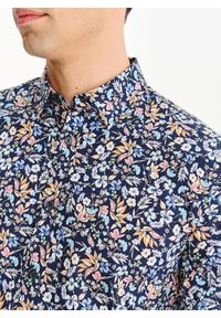 Pako Lorente - PAKO LORENTE - Granatowa koszula w kwiaty. Kolor: niebieski. Materiał: elastan, bawełna. Długość rękawa: długi rękaw. Długość: długie. Wzór: kwiaty #9