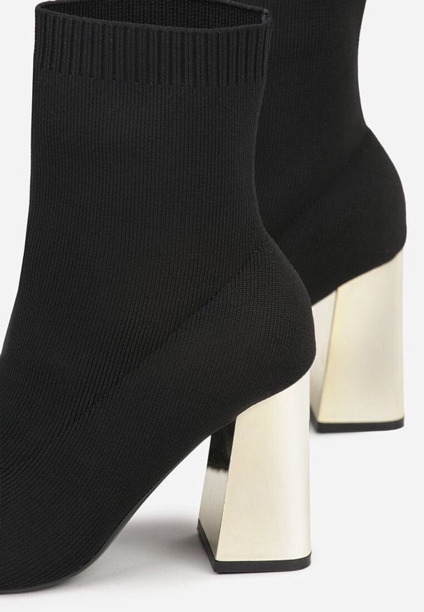 Renee - Czarno-Złote Skarpetkowe Botki VICES na Słupku w Eleganckim Stylu Rarana. Zapięcie: bez zapięcia. Kolor: czarny. Materiał: skóra. Obcas: na słupku. Styl: elegancki. Wysokość obcasa: średni