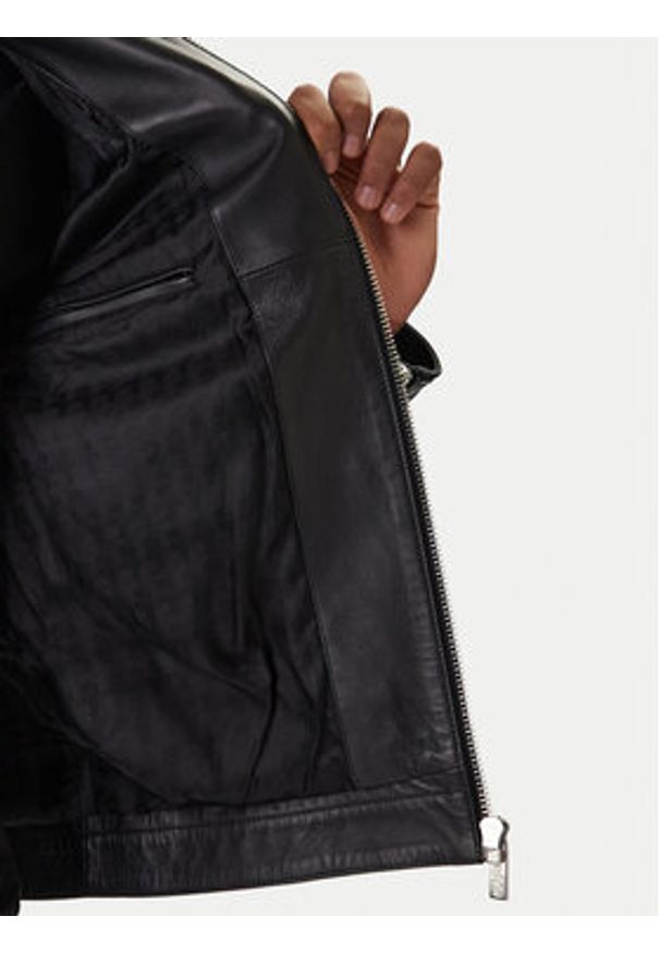 Karl Lagerfeld - KARL LAGERFELD Kurtka skórzana 555022 561421 Czarny Slim Fit. Typ kołnierza: dekolt w karo. Kolor: czarny. Materiał: skóra