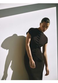 Reserved - Kamizelka z dodatkiem wełny - ciemnobrązowy. Kolor: brązowy. Materiał: wełna #1