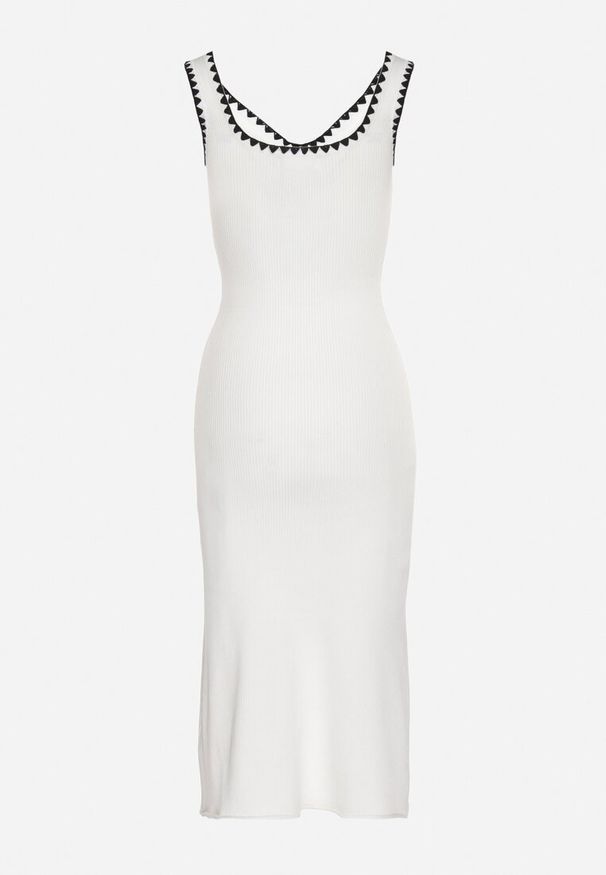 Born2be - Biała Sukienka Dzianinowa o Taliowanym Kroju na Ramiączkach z Lamówką Zenlimi. Okazja: na co dzień. Typ kołnierza: dekolt w kształcie V. Kolor: biały. Materiał: dzianina. Długość rękawa: na ramiączkach. Styl: casual, elegancki