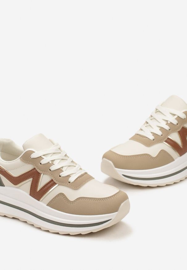 Born2be - Ciemnobeżowe Sneakersy na Piankowej Podeszwie ze Sznurowaniem i Ozdobną Wstawką Taelori. Kolor: beżowy