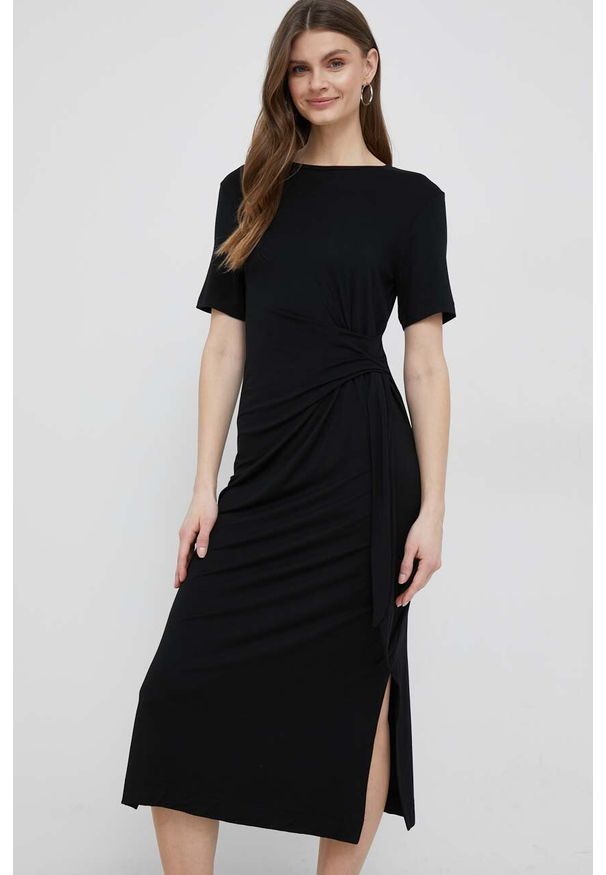 TOMMY HILFIGER - Tommy Hilfiger sukienka kolor czarny midi prosta. Okazja: na co dzień. Kolor: czarny. Materiał: włókno, dzianina. Długość rękawa: krótki rękaw. Typ sukienki: proste. Styl: casual. Długość: midi