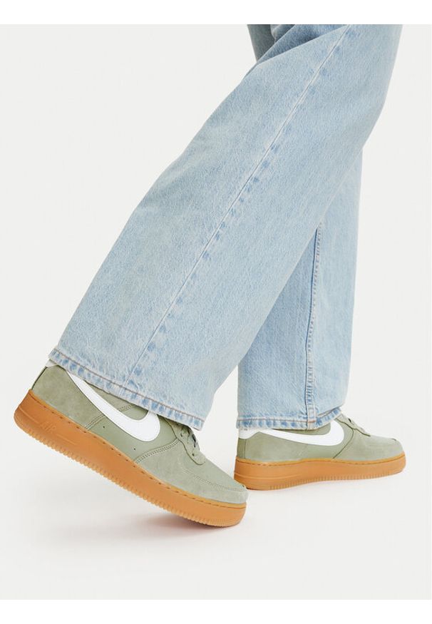 Nike Sneakersy FQ8714 300 Zielony. Kolor: zielony. Materiał: skóra