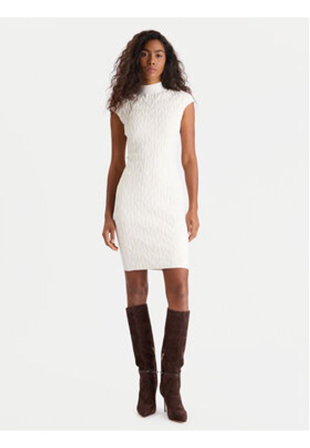 Marciano Guess Sukienka codzienna 4BGK0A 5661Z Beżowy Bodycon Fit. Okazja: na co dzień. Kolor: beżowy. Materiał: syntetyk. Typ sukienki: bodycon, proste. Styl: casual