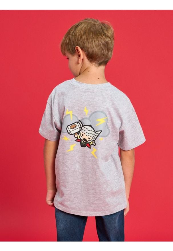 Sinsay - Koszulka z nadrukiem na plecach Marvel Kawaii Art Collection - szary. Kolor: szary. Wzór: nadruk, motyw z bajki