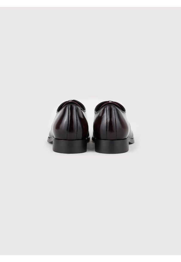 Pako Lorente - PAKO LORENTE – Eleganckie obuwie męskie w kolorze bordowym. Kolor: czerwony. Materiał: skóra. Styl: elegancki