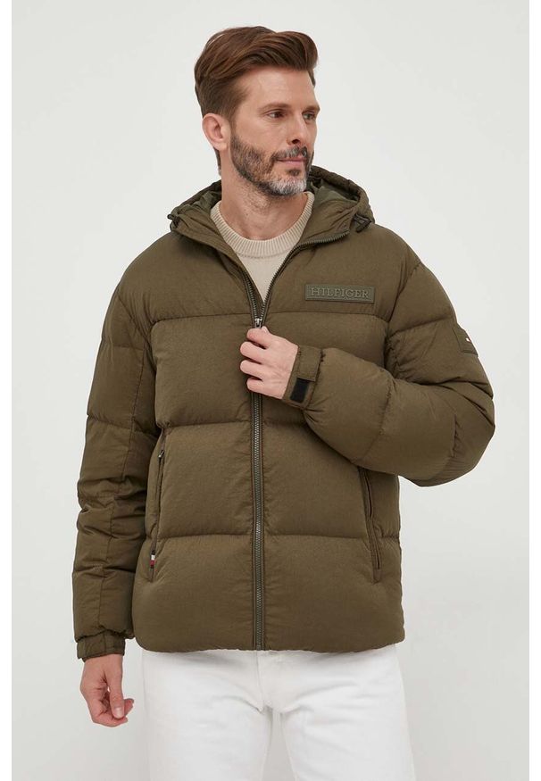 TOMMY HILFIGER - Tommy Hilfiger kurtka puchowa męska kolor zielony zimowa. Kolor: zielony. Materiał: puch. Sezon: zima