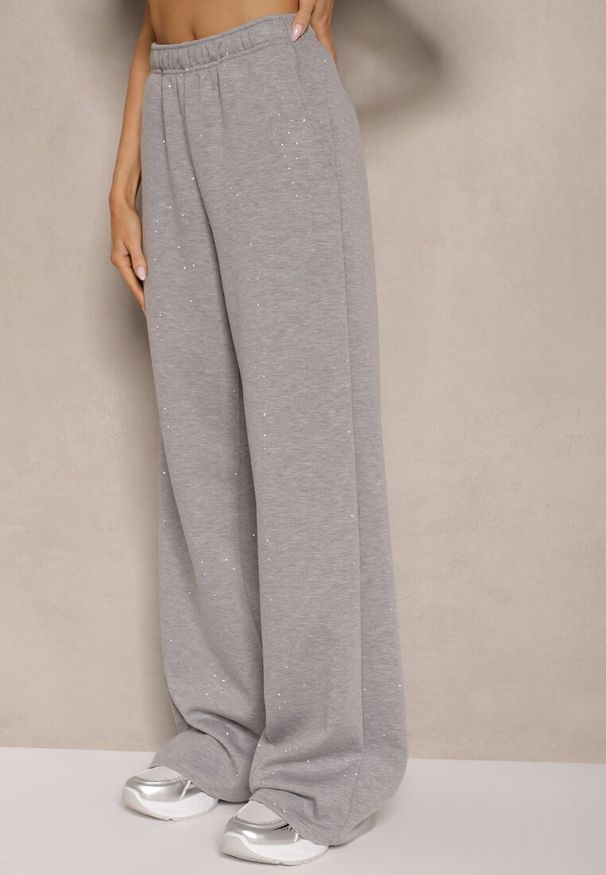 Renee - Szare Spodnie z Wiskozą o Szerokim Kroju z Cyrkoniami Zeleria. Okazja: na co dzień. Kolor: szary. Materiał: wiskoza. Styl: elegancki, casual