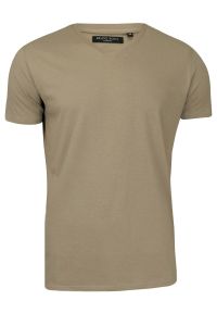 Beżowa Męska Koszulka (T-shirt) - Brave Soul - V-Neck. Okazja: na co dzień. Kolor: beżowy, wielokolorowy, brązowy. Materiał: bawełna. Styl: casual #1