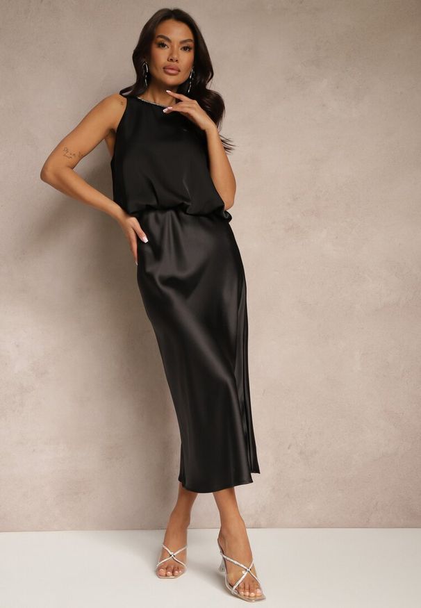 Renee - Czarna Spódnica Satynowa High Waist Pillizze. Okazja: na co dzień. Stan: podwyższony. Kolor: czarny. Materiał: satyna. Styl: elegancki, casual