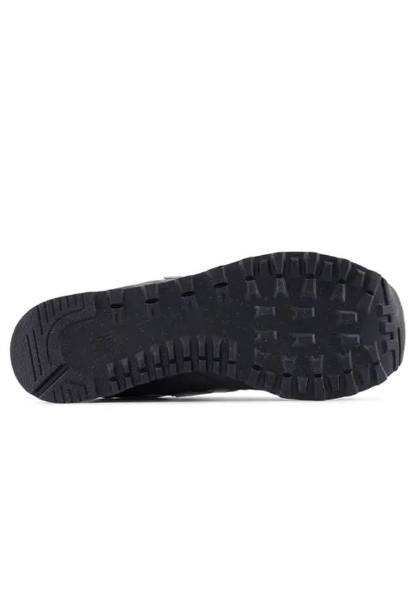 New Balance U574NVE Sneakersy męskie. Okazja: na co dzień. Kolor: szary. Materiał: zamsz, guma. Szerokość cholewki: normalna. Sezon: lato. Model: New Balance 574