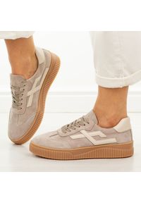 Khaki skórzane półbuty damskie Cambell 40345. Okazja: na co dzień. Nosek buta: okrągły. Zapięcie: sznurówki. Kolor: brązowy. Materiał: skóra, zamsz. Sezon: wiosna, lato, jesień. Styl: casual, klasyczny, sportowy #1