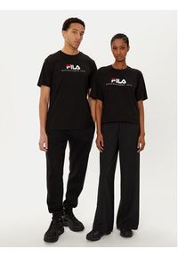 Fila T-Shirt FAU0147 Czarny Regular Fit. Kolor: czarny. Materiał: bawełna #3