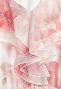 Born2be - Różowa Zwiewna Sukienka z Długim Rękawem Falbanami i Wiązanym Paskiem Aezera. Okazja: na co dzień, do pracy, na randkę. Kolor: różowy. Materiał: jeans, zamsz, poliester. Długość rękawa: długi rękaw. Typ sukienki: proste. Styl: casual, klasyczny, elegancki #5