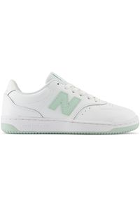 Buty damskie New Balance BBW80MTG – białe. Okazja: na co dzień. Kolor: biały. Materiał: guma, skóra, syntetyk, materiał. Szerokość cholewki: normalna. Sport: koszykówka, turystyka piesza