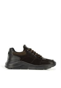 Wittchen - Męskie sneakersy na lekkiej podeszwie czarne. Okazja: na co dzień. Nosek buta: okrągły. Kolor: czarny. Materiał: skóra, nubuk. Wzór: jednolity #1