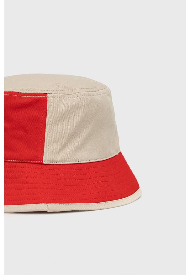 Tommy Jeans kapelusz bawełniany kolor czerwony bawełniany. Kolor: czerwony. Materiał: bawełna