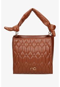 Nobo - Brązowe torebka pikowana nobo nbag-l3020-c017. Kolor: brązowy. Materiał: pikowane #2
