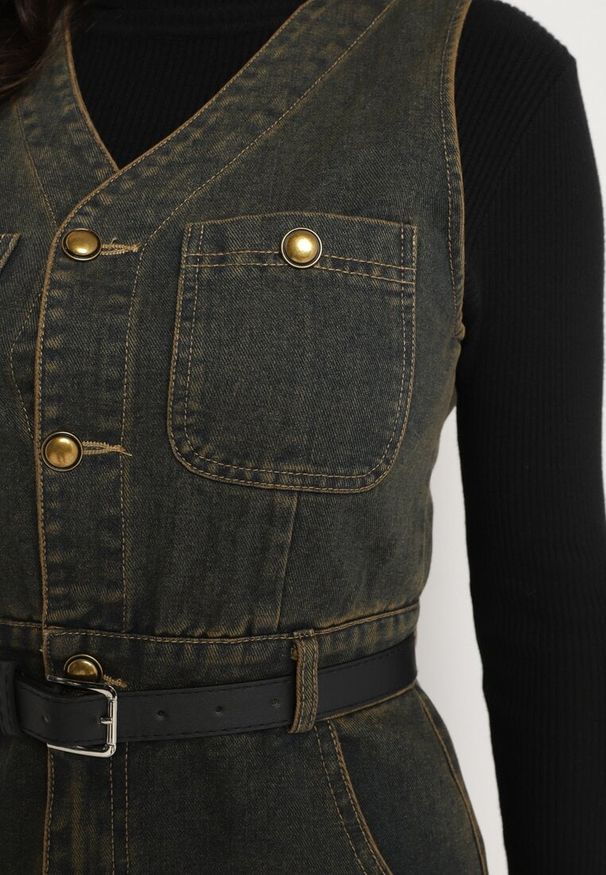 Born2be - Granatowa Sukienka Jeansowa z Rozcięciem Zapinana na Suwak z Paskiem z Ekoskóry Ricicella. Okazja: na co dzień. Kolor: niebieski. Materiał: jeans. Styl: casual, elegancki