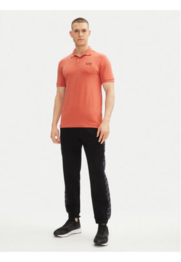EA7 Emporio Armani Polo 8NPF14 PJVQZ U3010 Pomarańczowy Regular Fit. Typ kołnierza: polo. Kolor: pomarańczowy. Materiał: bawełna