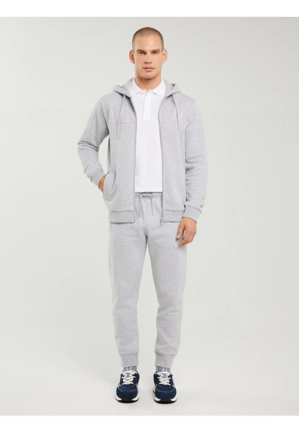Big-Star - Bluza męska z kapturem szara Ajron 901/ Kersyn 901. Okazja: na co dzień. Typ kołnierza: kaptur. Kolor: szary. Materiał: materiał. Wzór: aplikacja. Styl: wakacyjny, elegancki, sportowy, casual