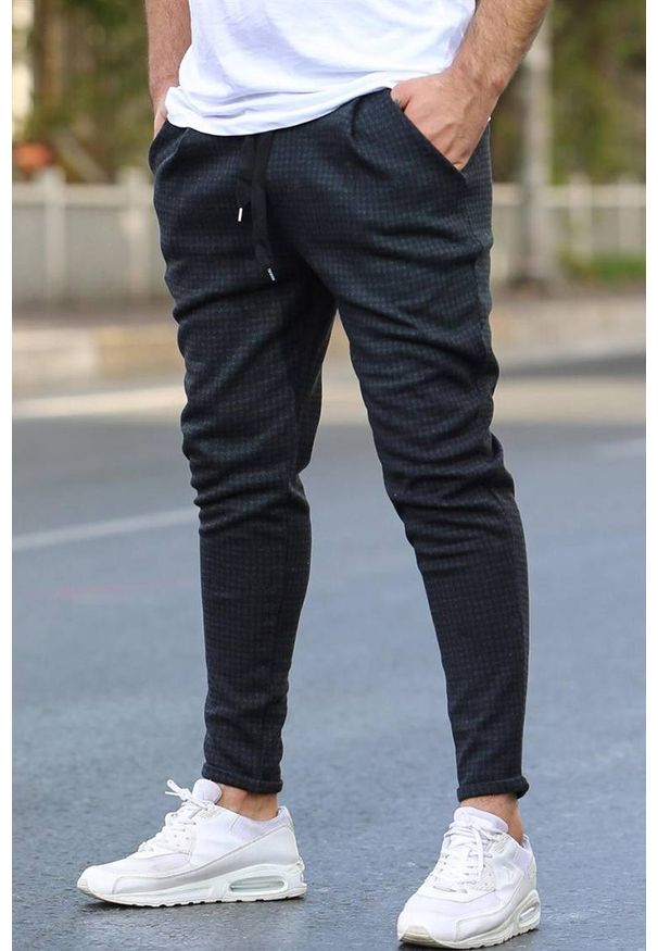 IVET - Spodnie męskie AUGUST BLACK. Okazja: na co dzień. Kolor: czarny. Styl: casual