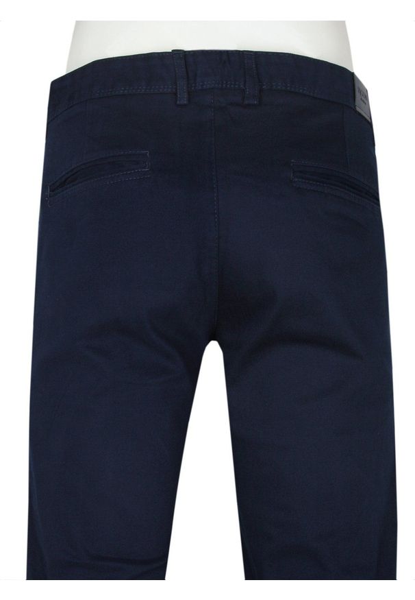 Męskie Spodnie Chinos marki Rigon – Bawełna z Elastanem – Slim Fit - Granatowe. Kolor: niebieski. Materiał: bawełna, elastan