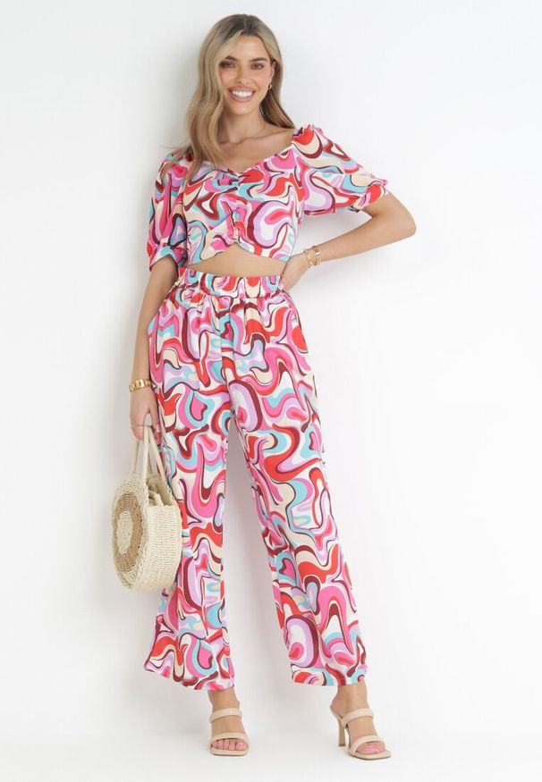 Born2be - Czerwony 2-częściowy Komplet Top z Bufiastym Rękawem i Spodnie z Gumką w Pasie Falla. Kolor: czerwony. Materiał: materiał