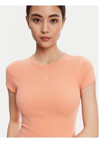 Calvin Klein Jeans Sukienka codzienna LV047B266G Koralowy Slim Fit. Okazja: na co dzień. Kolor: pomarańczowy. Materiał: bawełna. Typ sukienki: proste. Styl: casual