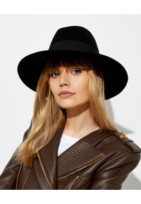 MAISON MICHEL PARIS - Czarny kapelusz Kate. Kolor: czarny. Materiał: materiał. Wzór: aplikacja #1