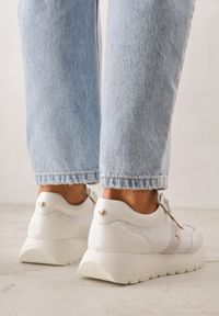 Born2be - Białe Sneakersy na Grubej Podeszwie ze Skórzaną Wkładką i Napisem Airarge. Okazja: na co dzień. Zapięcie: sznurówki. Kolor: biały. Materiał: skóra. Wzór: napisy #3