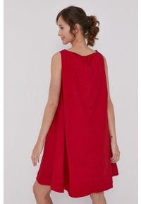 medicine - Medicine - Sukienka Essential. Kolor: czerwony. Materiał: tkanina. Długość rękawa: na ramiączkach. Wzór: gładki #5