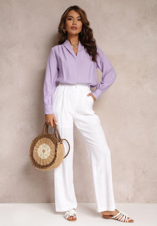 Renee - Fioletowa Bluzka z Bufiastymi Rękawami i Trójkątnym Dekoltem Hilko. Okazja: na co dzień. Kolor: fioletowy. Materiał: wiskoza. Styl: elegancki, casual