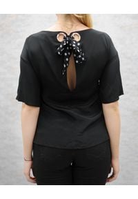 CRISTINAEFFE MILANO - Jedwabna bluzka z wiązaniem na plecach. Kolor: czarny. Materiał: jedwab. Wzór: grochy. Styl: klasyczny #4