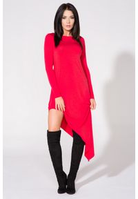 Tessita - Czerwona Sukienka Asymetryczna Dzianinowa z Długim Rękawem. Kolor: czerwony. Materiał: dzianina. Długość rękawa: długi rękaw. Typ sukienki: asymetryczne #1