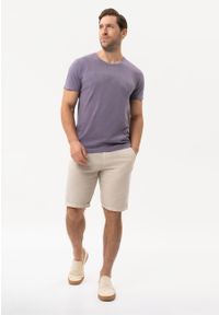 Volcano - Lniane szorty, Regular Fit, P-GOUDS. Kolor: beżowy. Materiał: len. Długość: krótkie. Styl: klasyczny #1