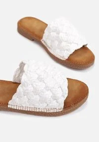 Renee - Białe Klapki Cnassyphe. Nosek buta: okrągły. Kolor: biały. Wzór: aplikacja, gładki. Obcas: na płaskiej podeszwie #3