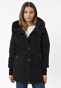 Volcano - Zimowa kurtka z kapturem J-BLIS. Typ kołnierza: kaptur. Materiał: materiał. Długość: długie. Wzór: napisy. Sezon: zima #1