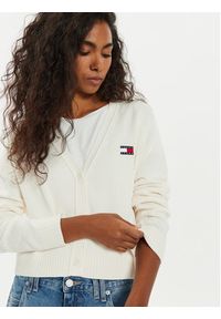 Tommy Jeans Kardigan Essential Badge DW0DW19913 Biały Relaxed Fit. Kolor: biały. Materiał: bawełna #4
