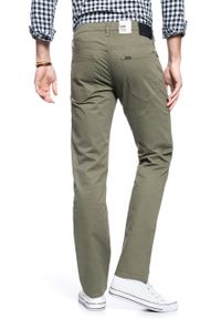 Lee - SPODNIE MĘSKIE LEE DAREN ZIP FLY IVY GREEN L707PP06 112118331 #9